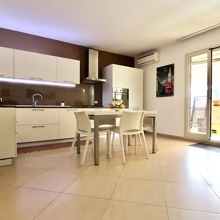 Trinity Apartment Catania